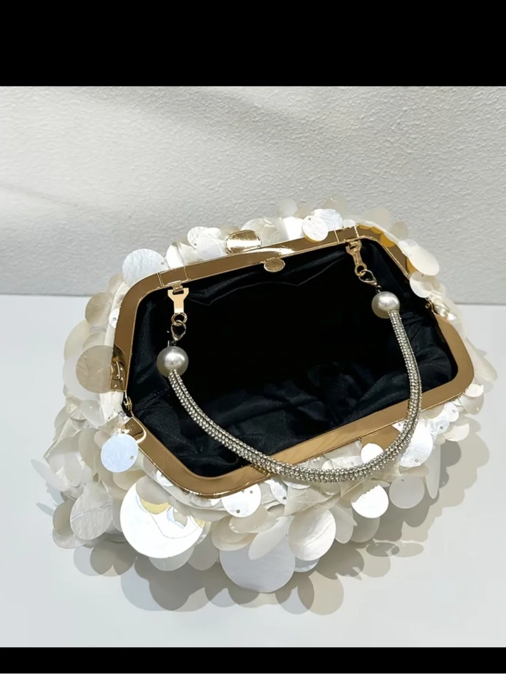 Elegant Ivory Sequin Disc Evening Bag with Chain Handle